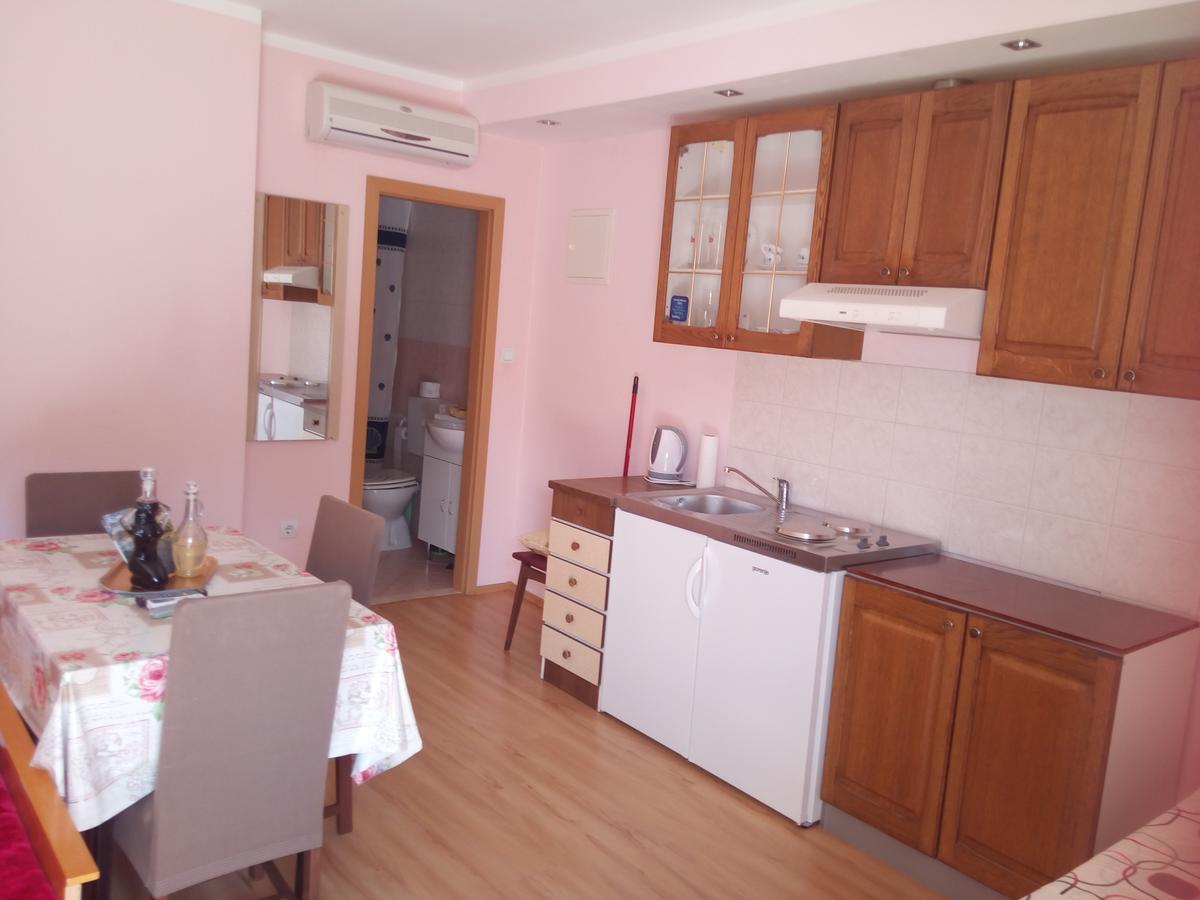 Kaja House Apartments Lozovac Exteriör bild