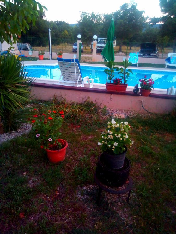 Kaja House Apartments Lozovac Exteriör bild